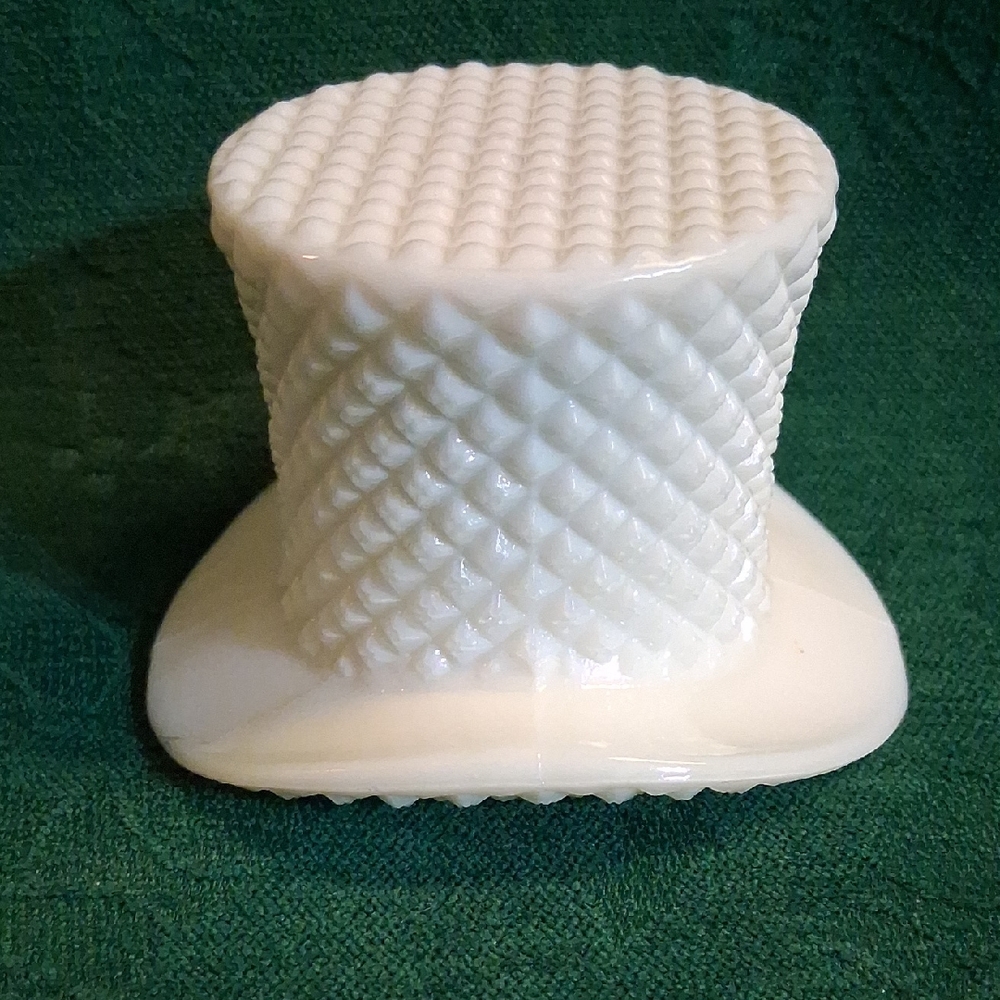 Vtg Westmoreland English Hobnail Milk Glass Top Hat Toothpick Holder